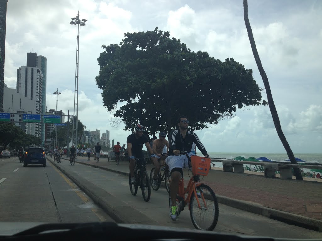 Boa Viagem, Recife - State of Pernambuco, Brazil by luizamaciel