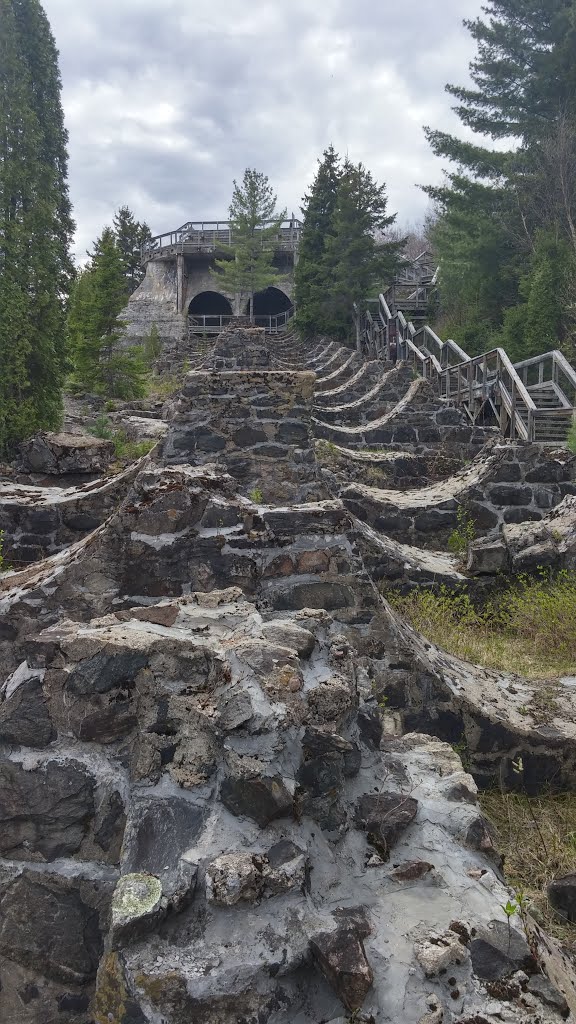 Vestiges de la Vieille Pulperie de Chicoutimi by Pierre-Luc Grenon