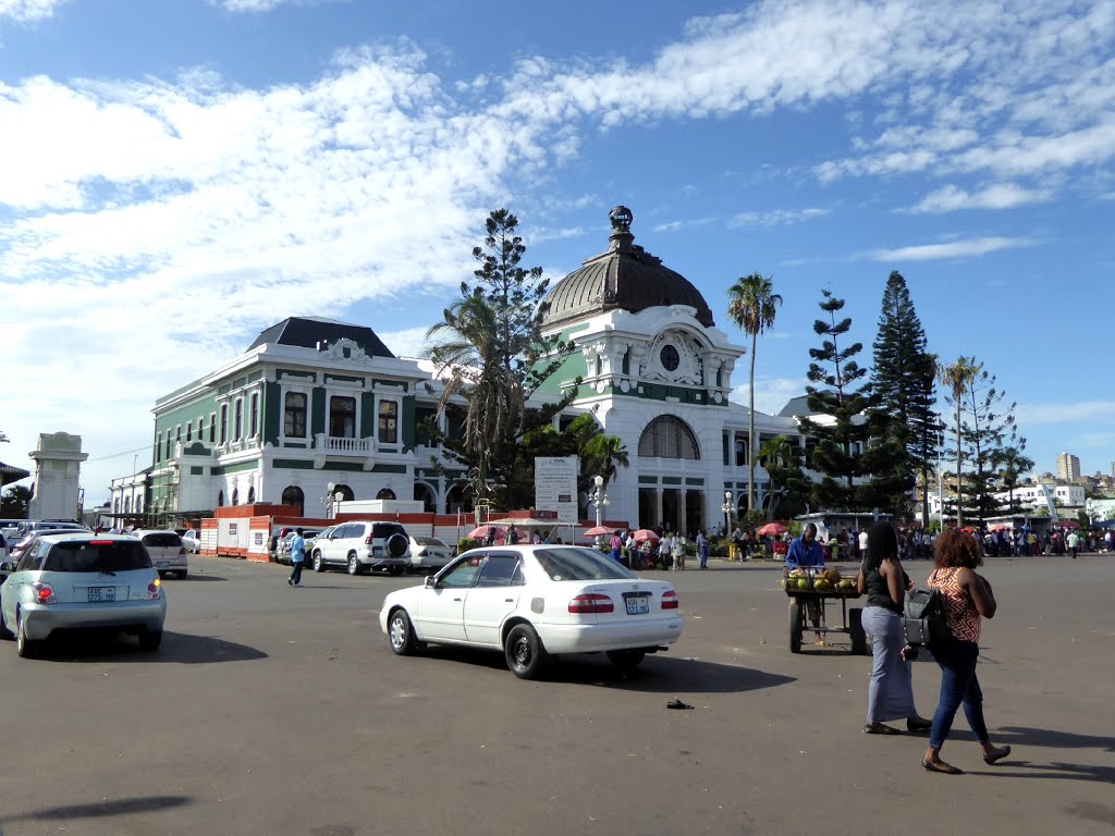 Railwaystation Maputo Mozambique by Hiroki Ogawa