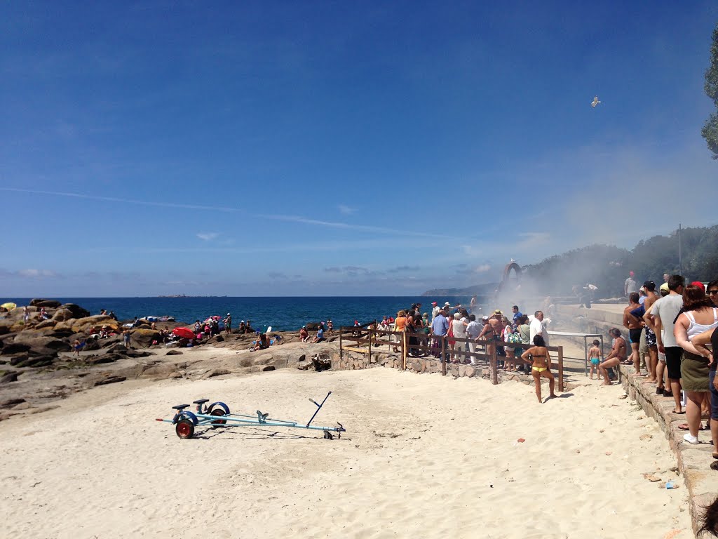 Playa de Ézaro by Oscar Abril