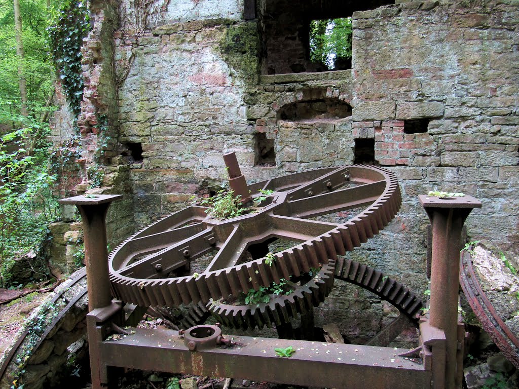 Abandoned Corn Mill, Hawarden. by dave smeg