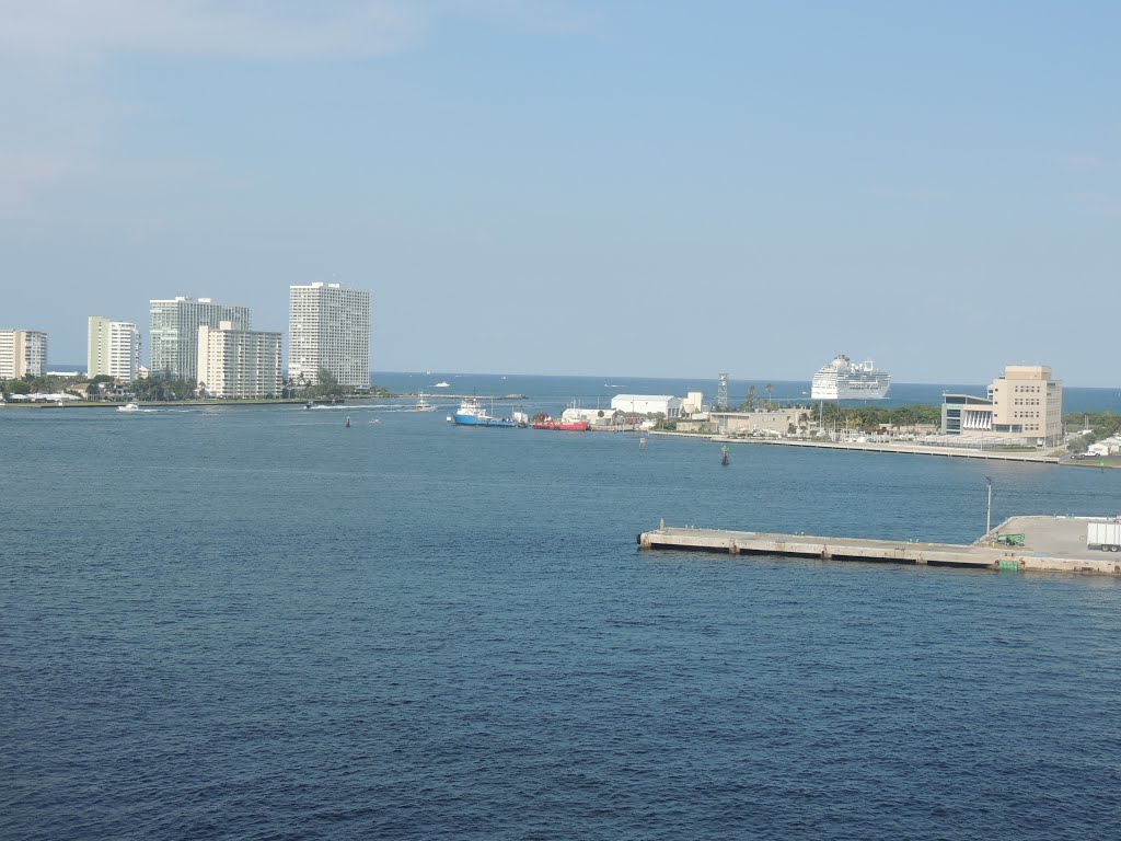 Fort Lauderdale Florida. by Warner Athey