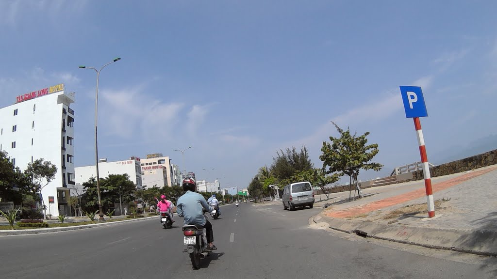 Xuân Hà, Thanh Khê, Đà Nẵng, Vietnam by Nguyễn Linh