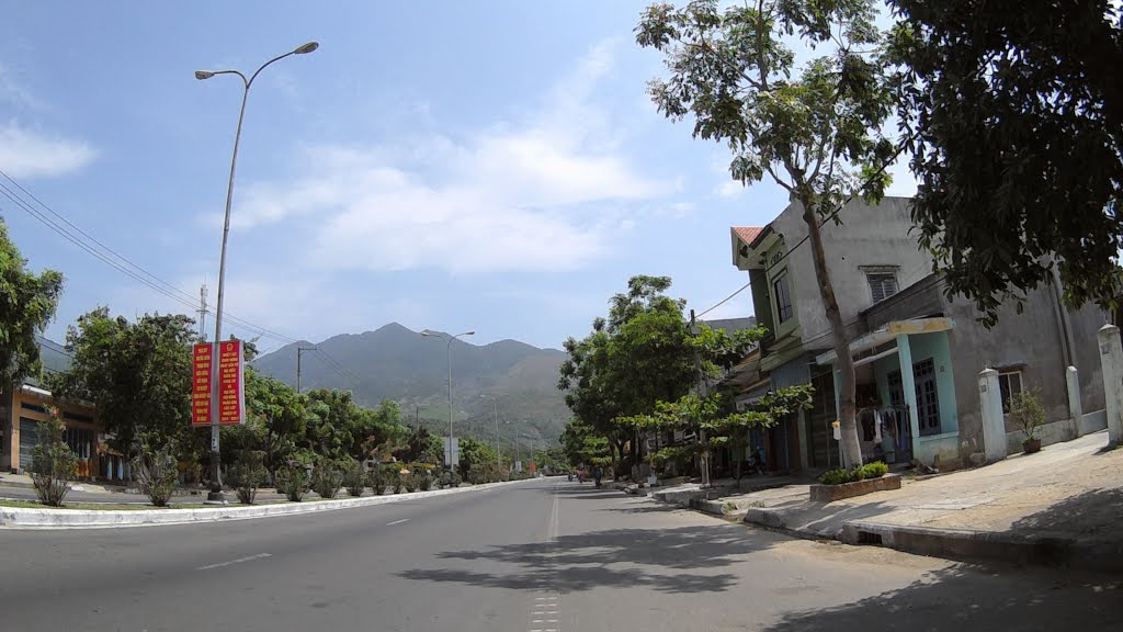 Hòa Hiệp Bắc, Liên Chiểu, Đà Nẵng, Vietnam by Nguyễn Linh