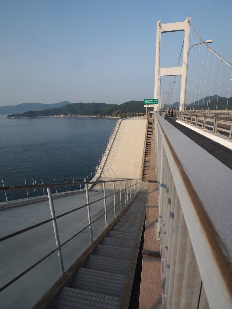 しまなみ海道　大島－今治　来島海峡大橋 by mthr 110