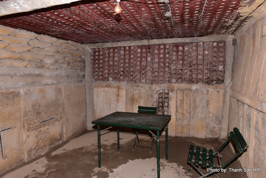 Trong hầm tướng De Castries ở Điện Biên Phủ- In the bunker of General De Castries at Dien Bien Phu by Thanh Sơn HP