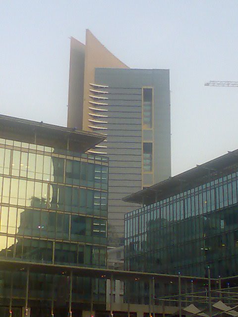 Sky gardens from DIFC by YamenG