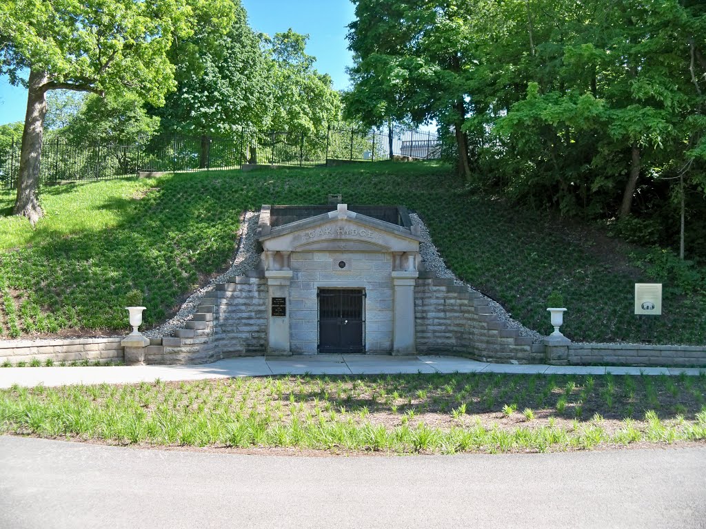 Abraham Lincoln's Temporary Tomb by bermep