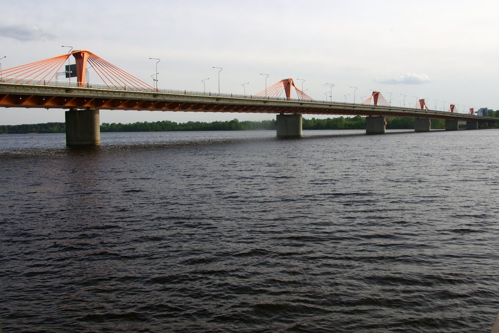 Dienvidu tilts (Southern bridge) as seen from Maskavas forštate, Rīga, Latvia by Al-Xander