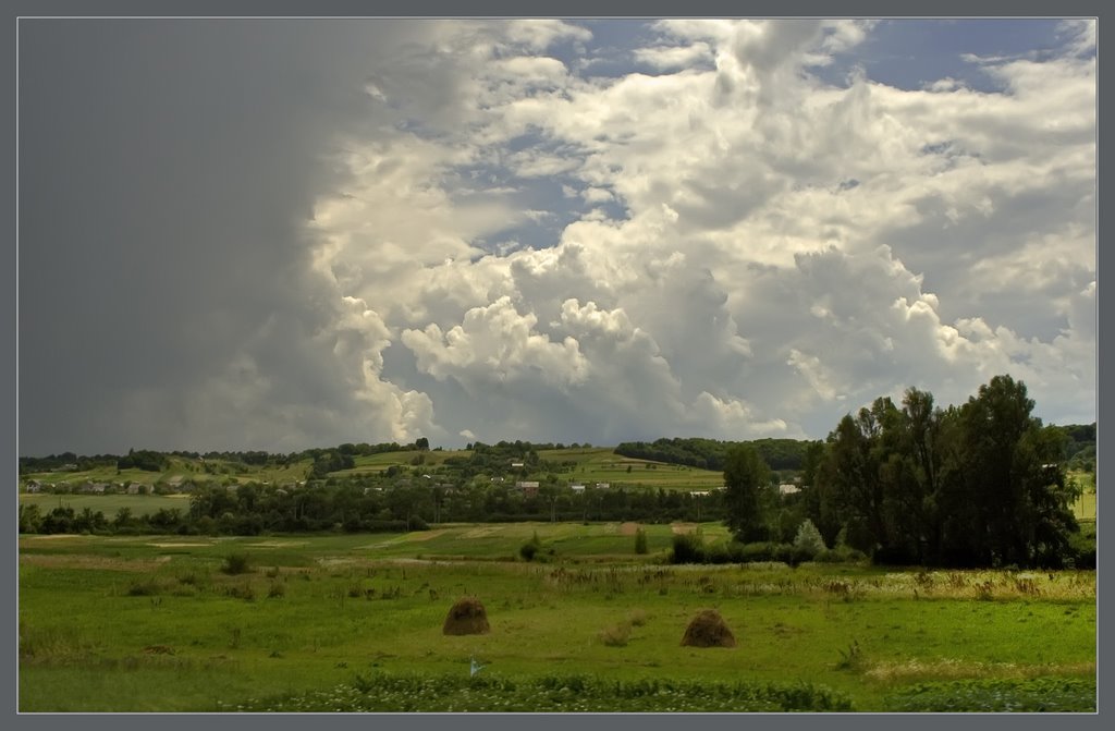 Zolochivs'kyi district, Lviv Oblast, Ukraine by shikar911