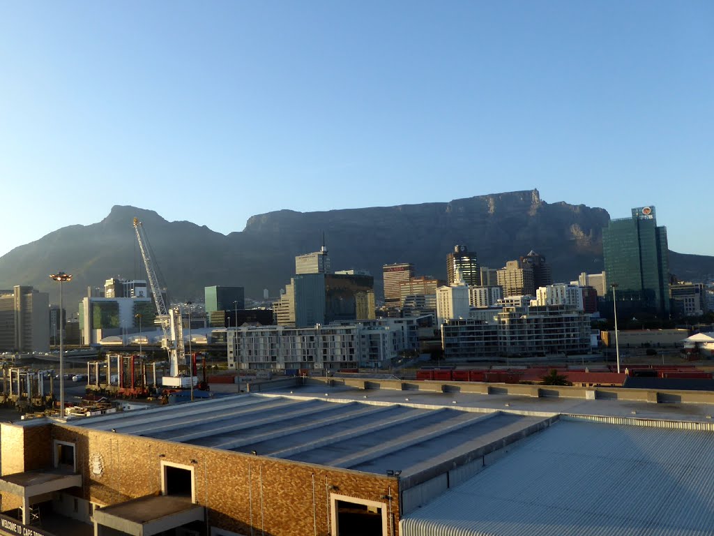 Table Mountain Cape Town Harbour South Africa by Hiroki Ogawa