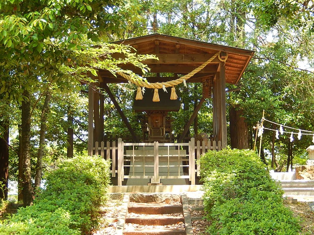 白山神社 by yasufumi yoshizawa