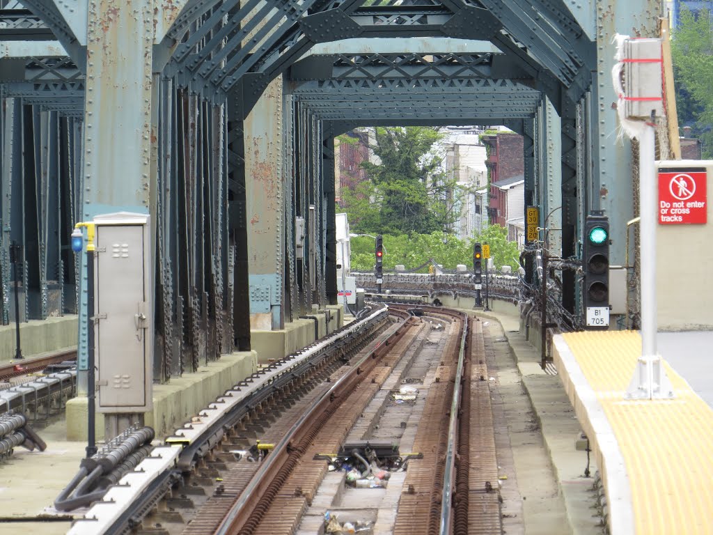 Gowanus, Brooklyn, NY, USA by Adam Elmquist