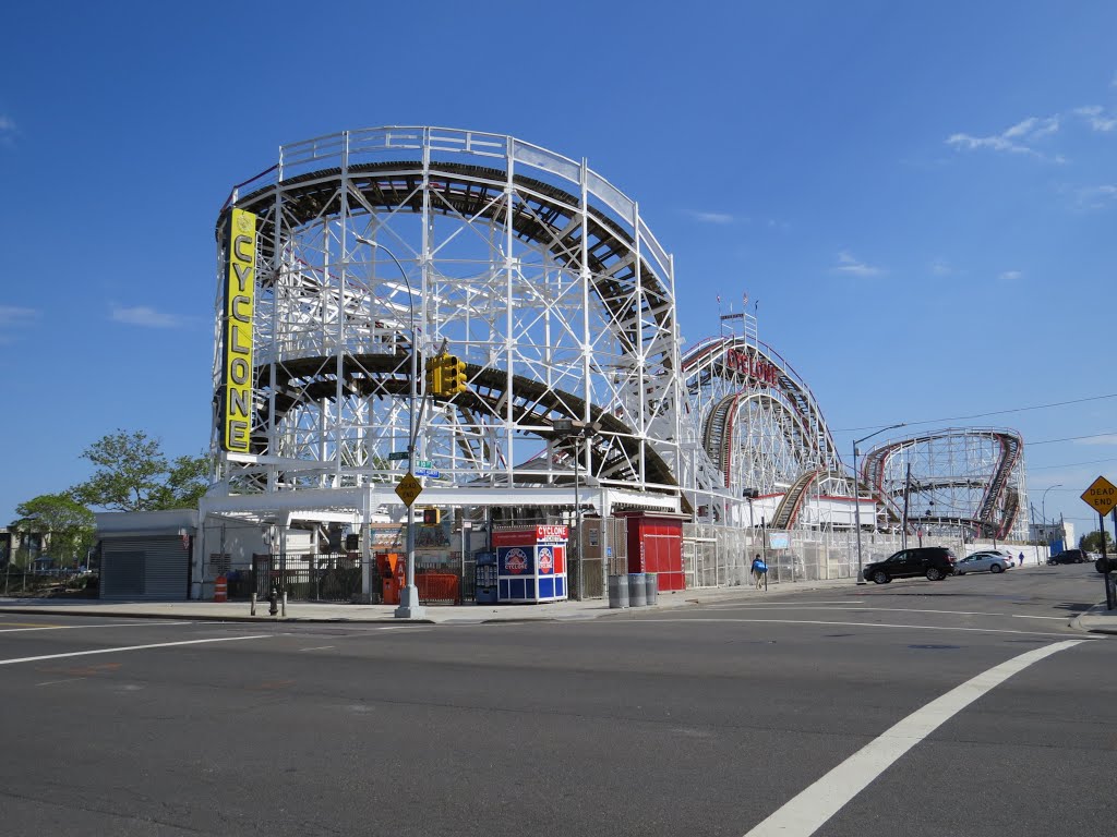 Coney Island, Brooklyn, NY, USA by Adam Elmquist