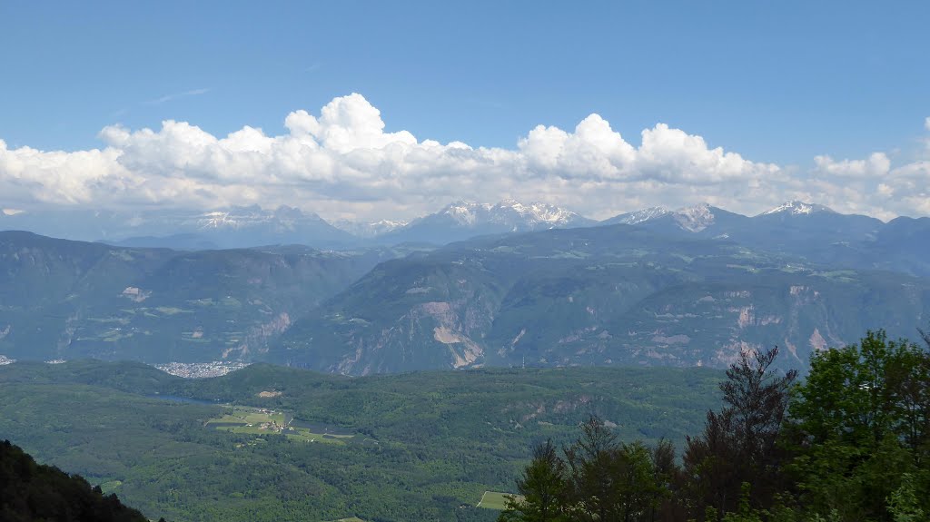 Vista da Passo della Mendola by Vladyslav Savytskyy