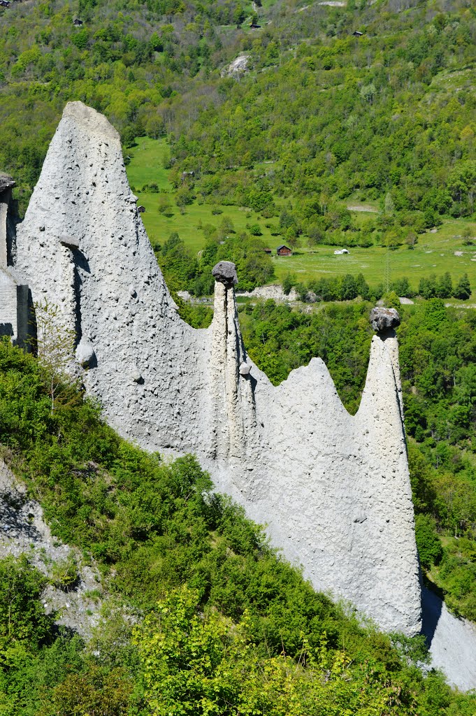 Pyramides d'Euseigne by Geo S