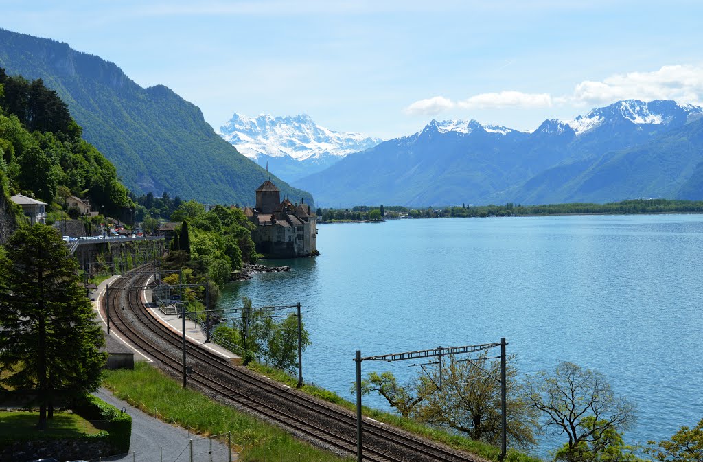 Castello di Chillon sul lago Lemano by Geo S