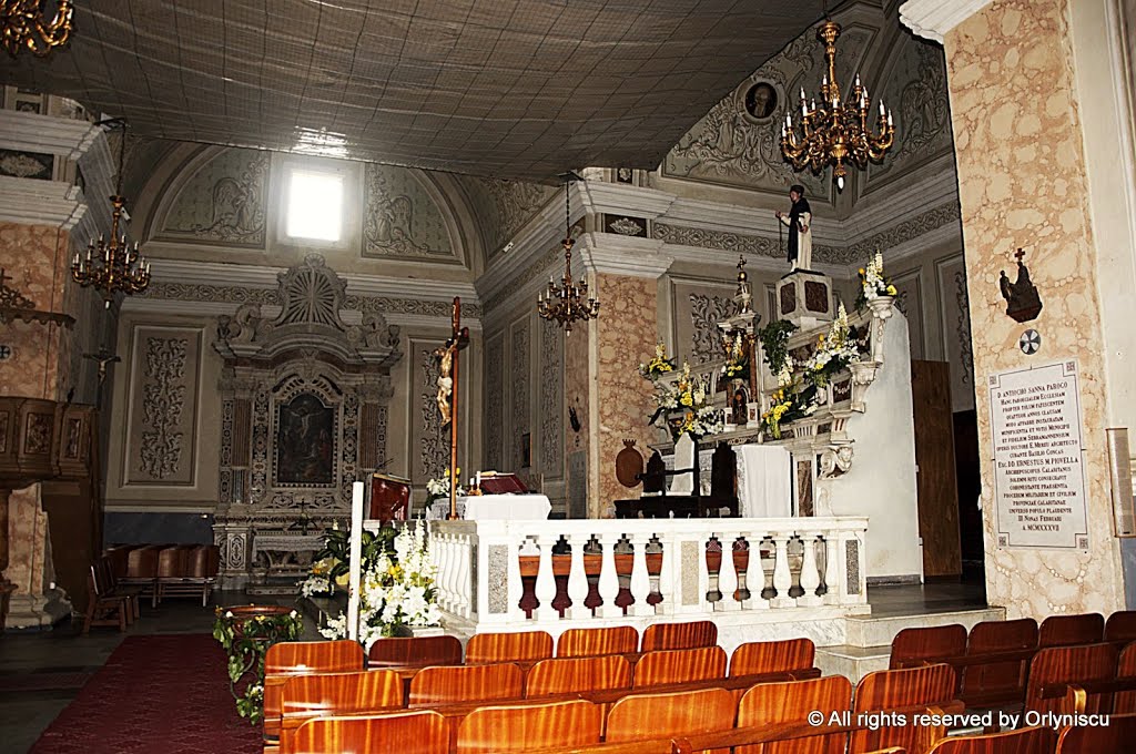 Serramanna: Chiesa parrocchiale di San Leonardo - altare maggiore by Orlando Caboni