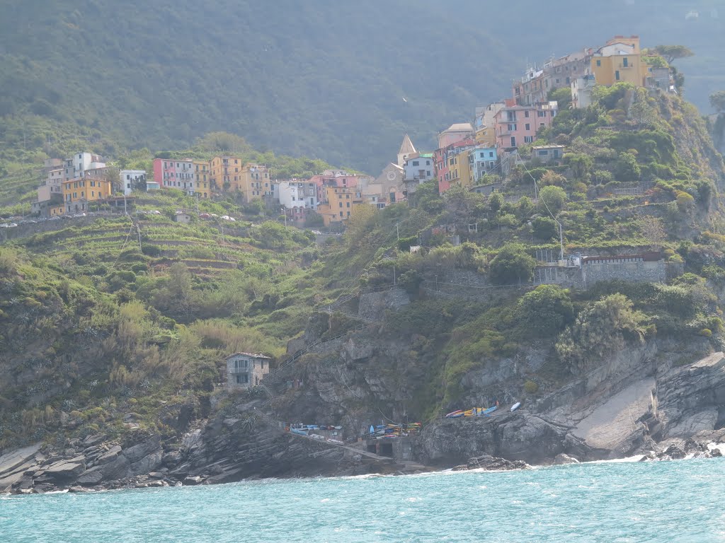 Via Fieschi, 226, 19018 Corniglia SP, Italy by Hoptzger