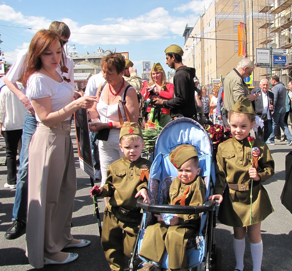 Бессмертный полк. 9 мая 2016 г. Москва. Immortal regiment. May 9, 2016 Moscow. by Nicolay Zel