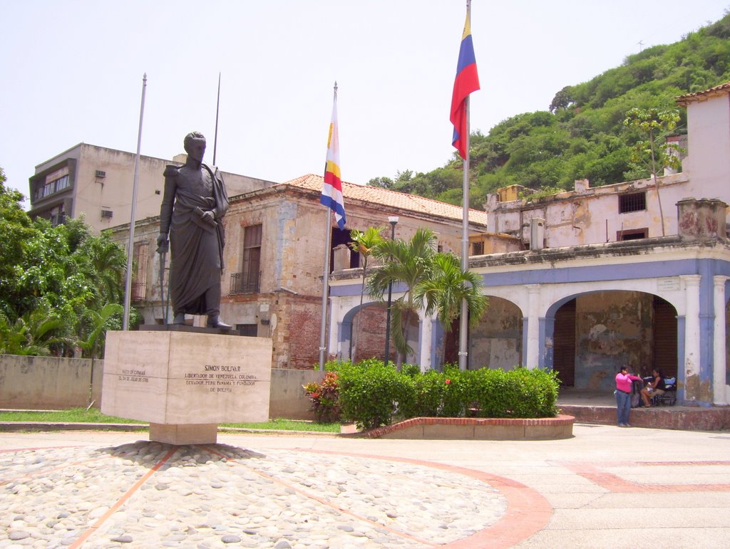 La Guaira - Casco Historico, Plaza Bolivar by Celso Alves D'Oliveira