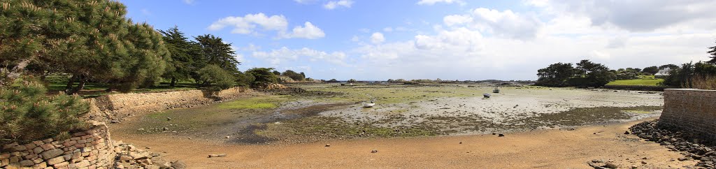 22870 Île-de-Bréhat, France by rview