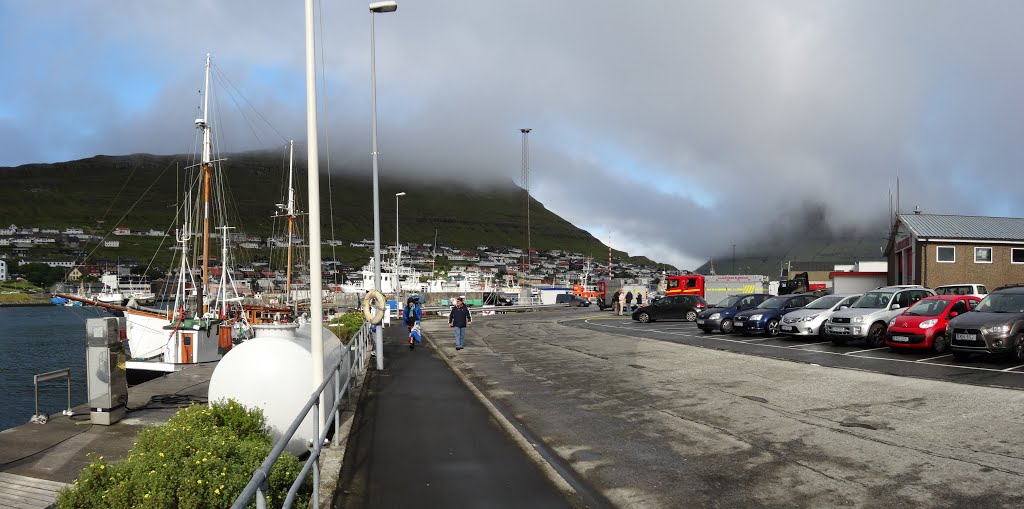 Klaksvík, Faroe Islands by Ender Süren