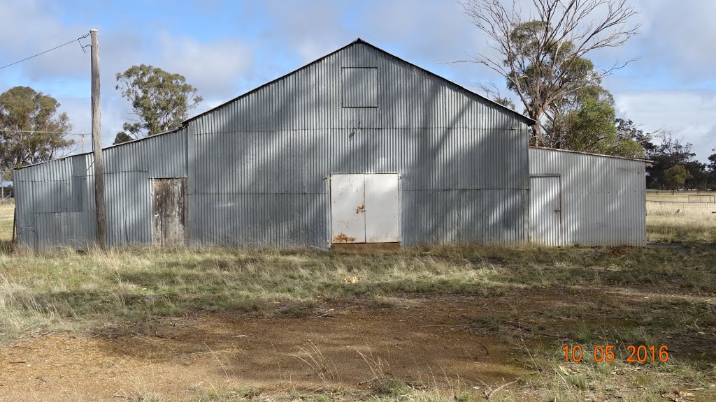 Quandialla - Showground Pavillion - 2016-05-10 by Gary Edwards