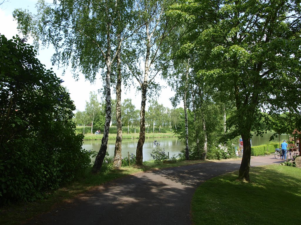 Lübbecke am Mittellandkanal Mai 2016 by Stefan Werner