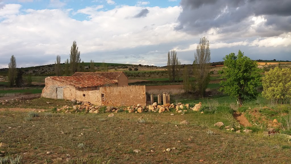 Corral Casa Berruga. by Manolo Fajardo