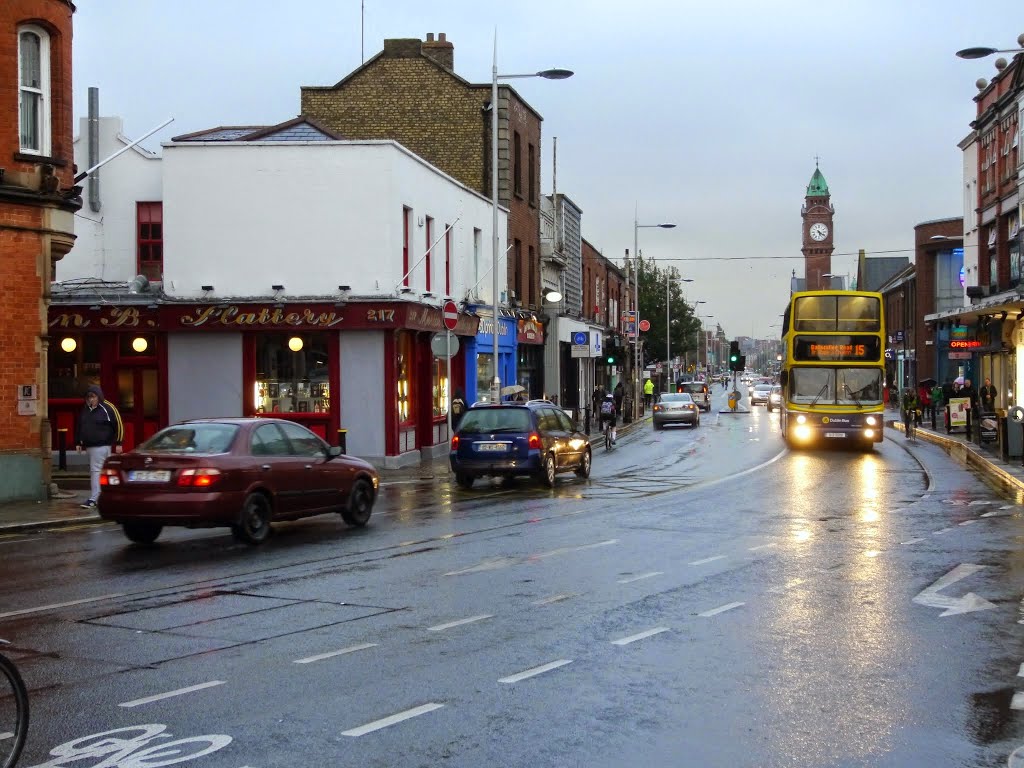 The October rains are falling lets nip into Slattery's Rathmines for a gargle. 15/10/2014 by trogermorton