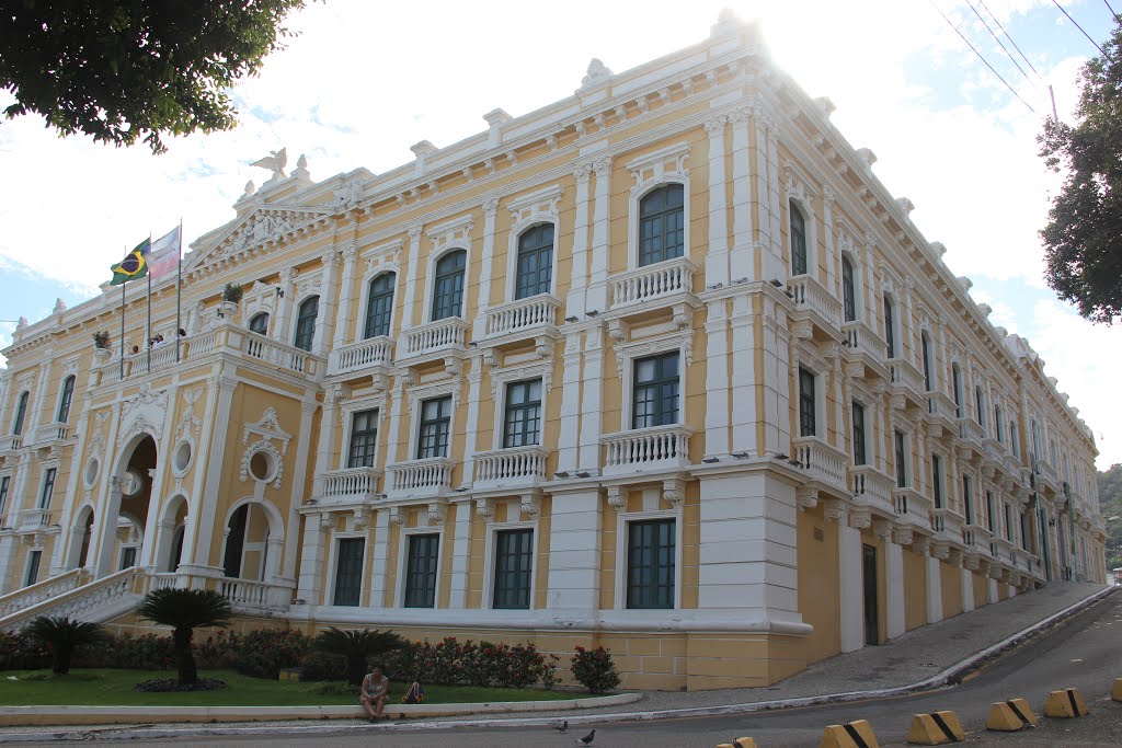 Palácio Anchieta, Centro, Vitória, Espírito Santo, Brasil. by André L. Soares