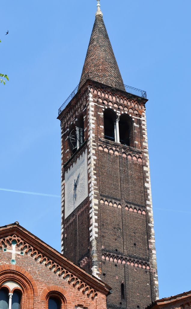 Campanile della Basilica di Sant'Eustorgio by Geo S