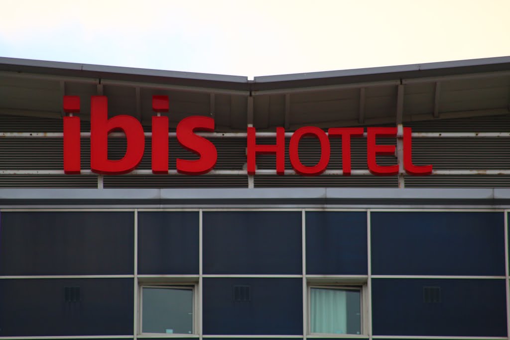 Ibis London by Dicky King