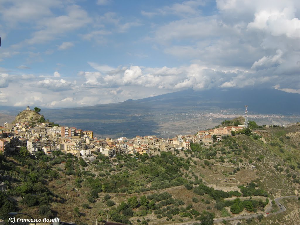 Centuripe e l'Etna nascosto by Cizzart