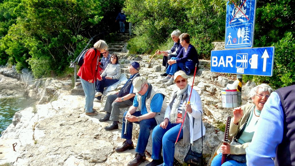 Sveti Lovreč/San Lorenzo(Općina)2016: Istrien; Kroatien-HR; LimFjord; Anlegestelle PiratenSchiff "SbetaAna" T2016-05-18_1N 199 © http://www.fahidi.eu by Béla Fahidi