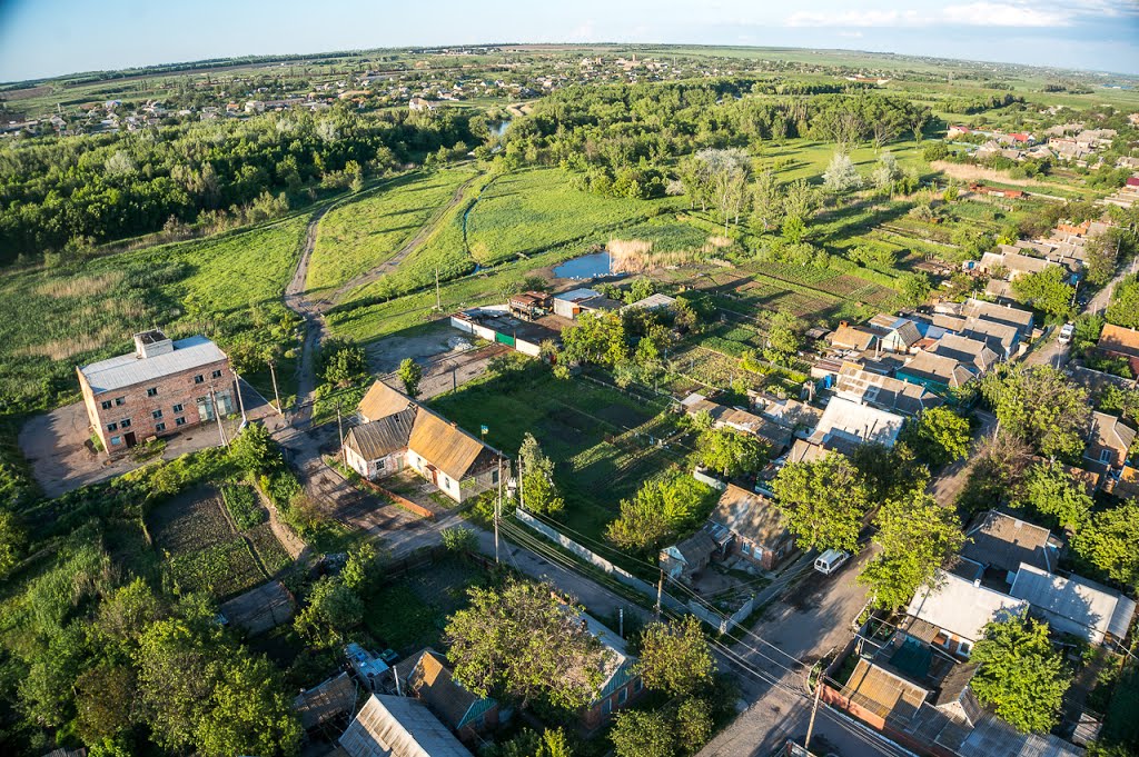 Polohy, Zaporiz'ka oblast, Ukraine by Pavel Zagoskin