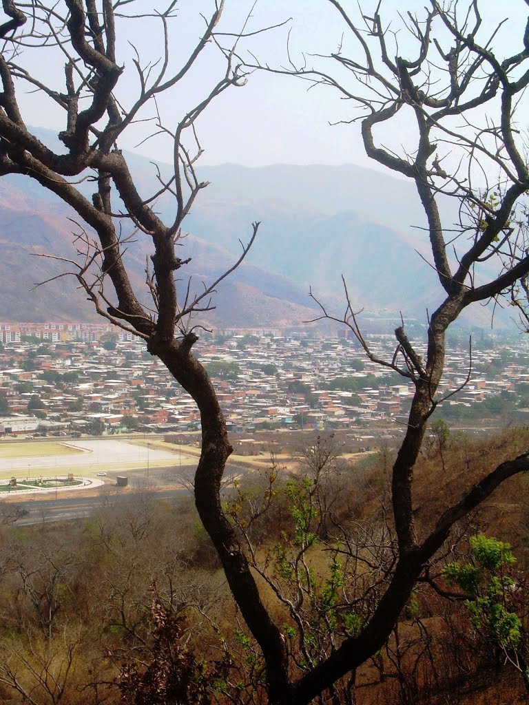 La Victoria - Estado Aragua (Venezuela) by Edgar Alexander Tova…