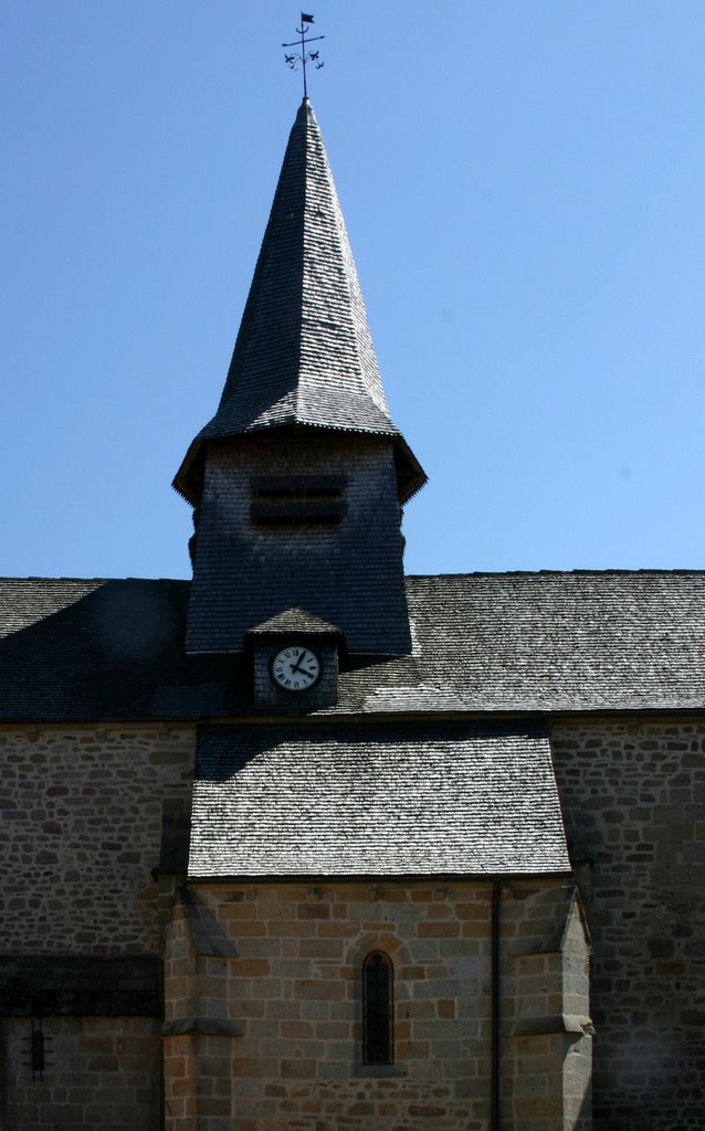 Nedde : église gothique, clocher 13è siècle en bardeaux de châtaigniers by macrobert