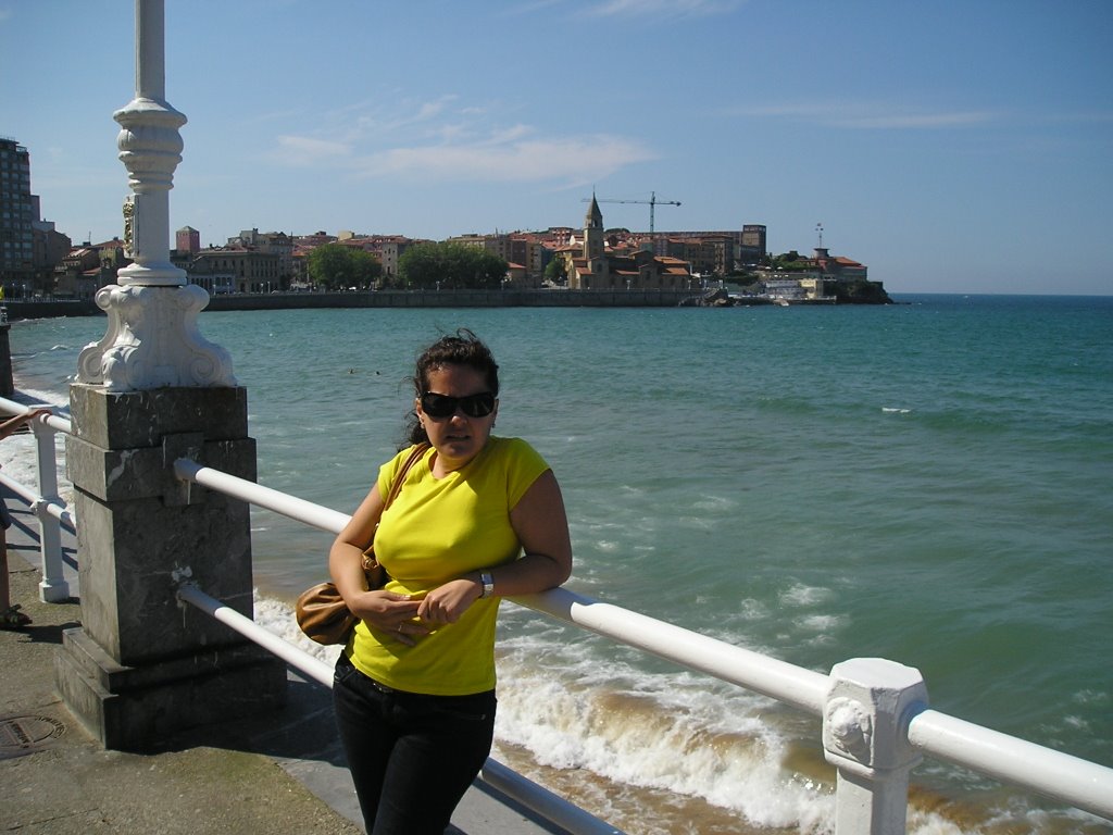 Visita en Gijon by sergio cebollero