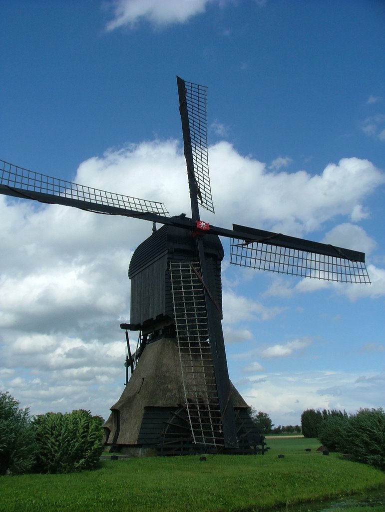 Noordeveldse molen, Dussen 2 by proost