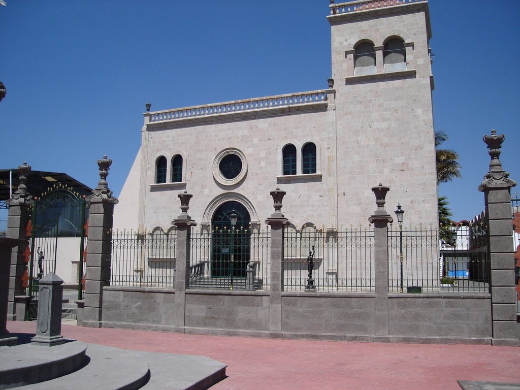 Templo de Nuestra Señora de Fatima by Panchito Colegial