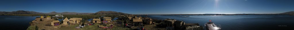 Av Uros Chulluni, Peru by johnwang16