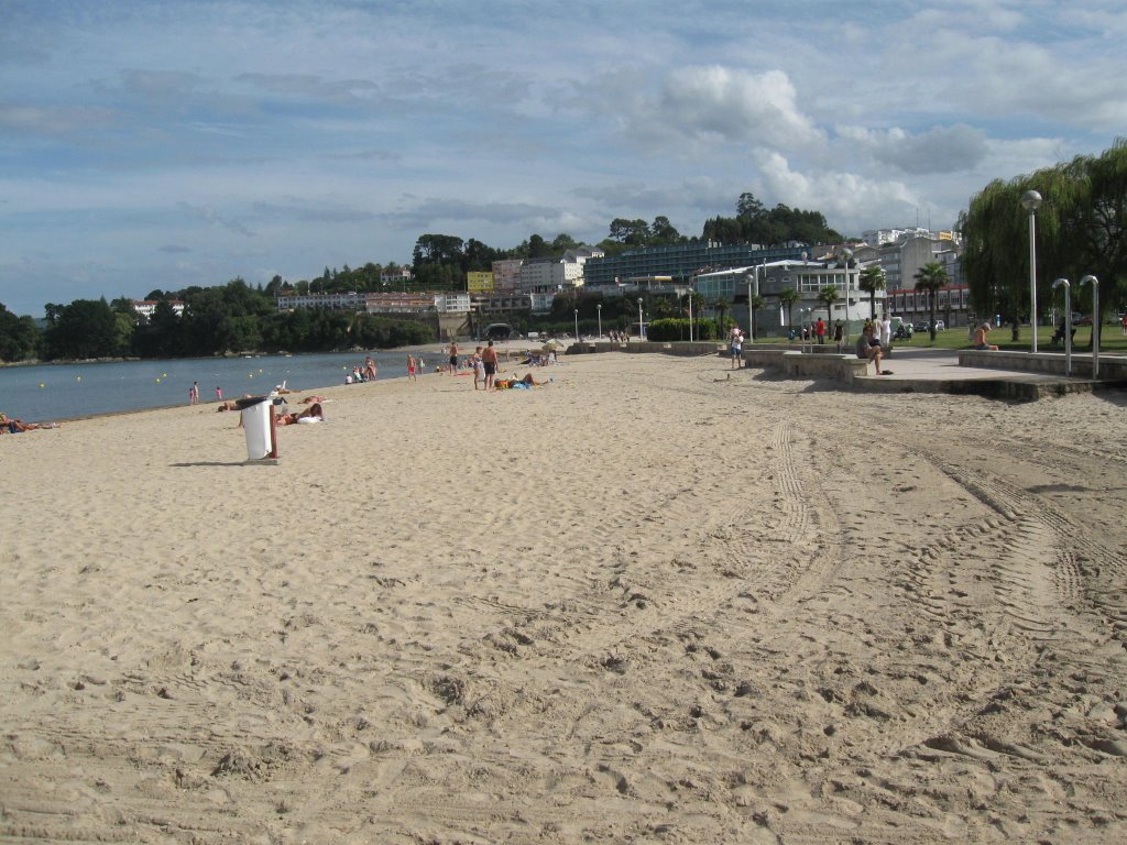 Playa de Sada (La Coruña) by Joaquín Vilas