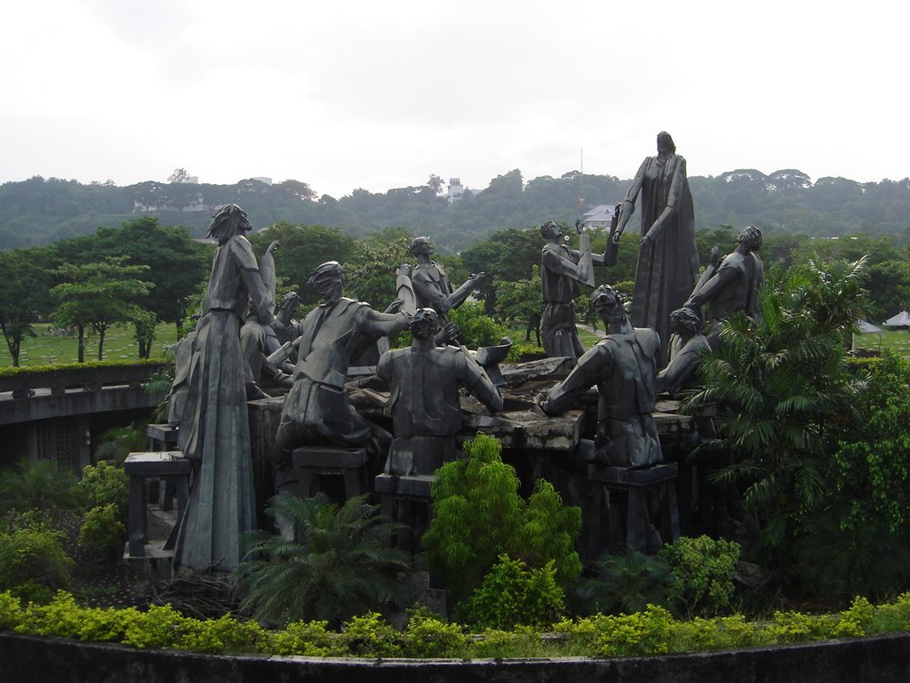 Loyola Marikina Cemetery. by joa_jm_minho_letada