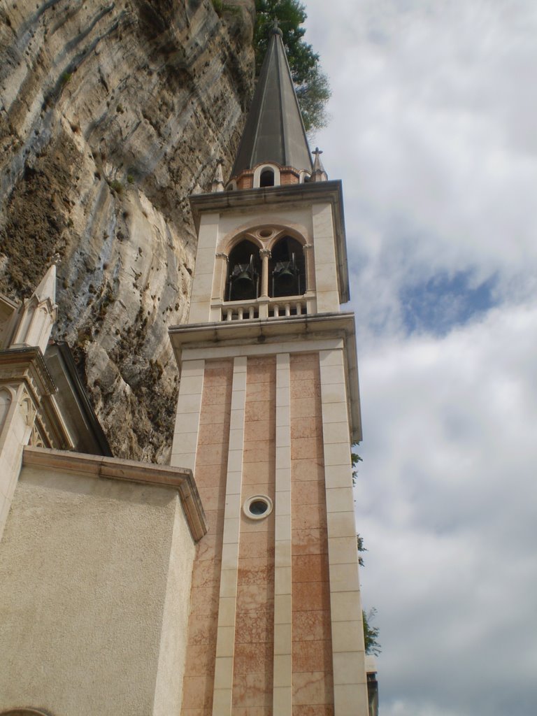 Chiesa Madona della Corona by Maria Salette Jacque…