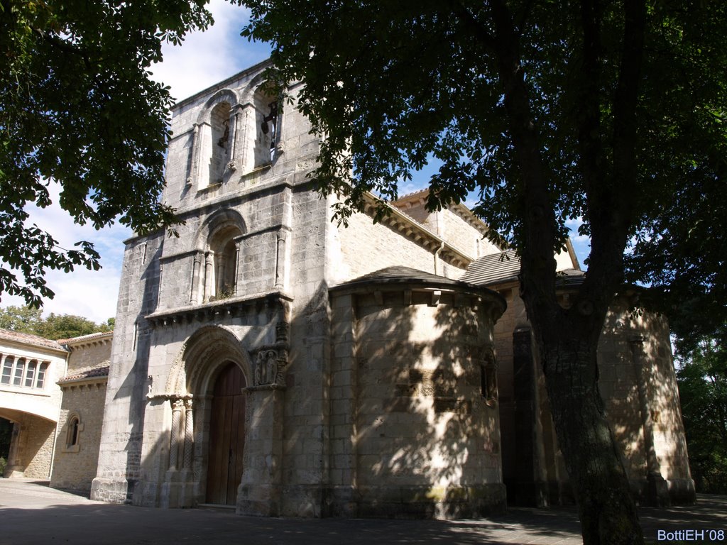 Estibalizko Basilika (Araba) by BottiEH