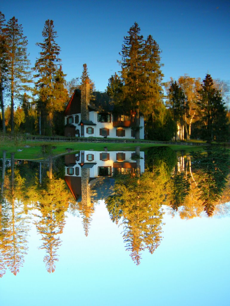 Lac La Sapinière, Val-David by Jackie Rueda