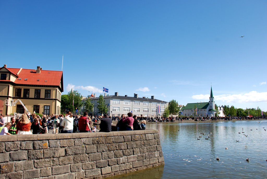 Downtown Reykjavík by Sig Holm