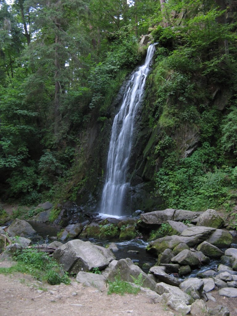 Water fall in Nove Hrady by kx28